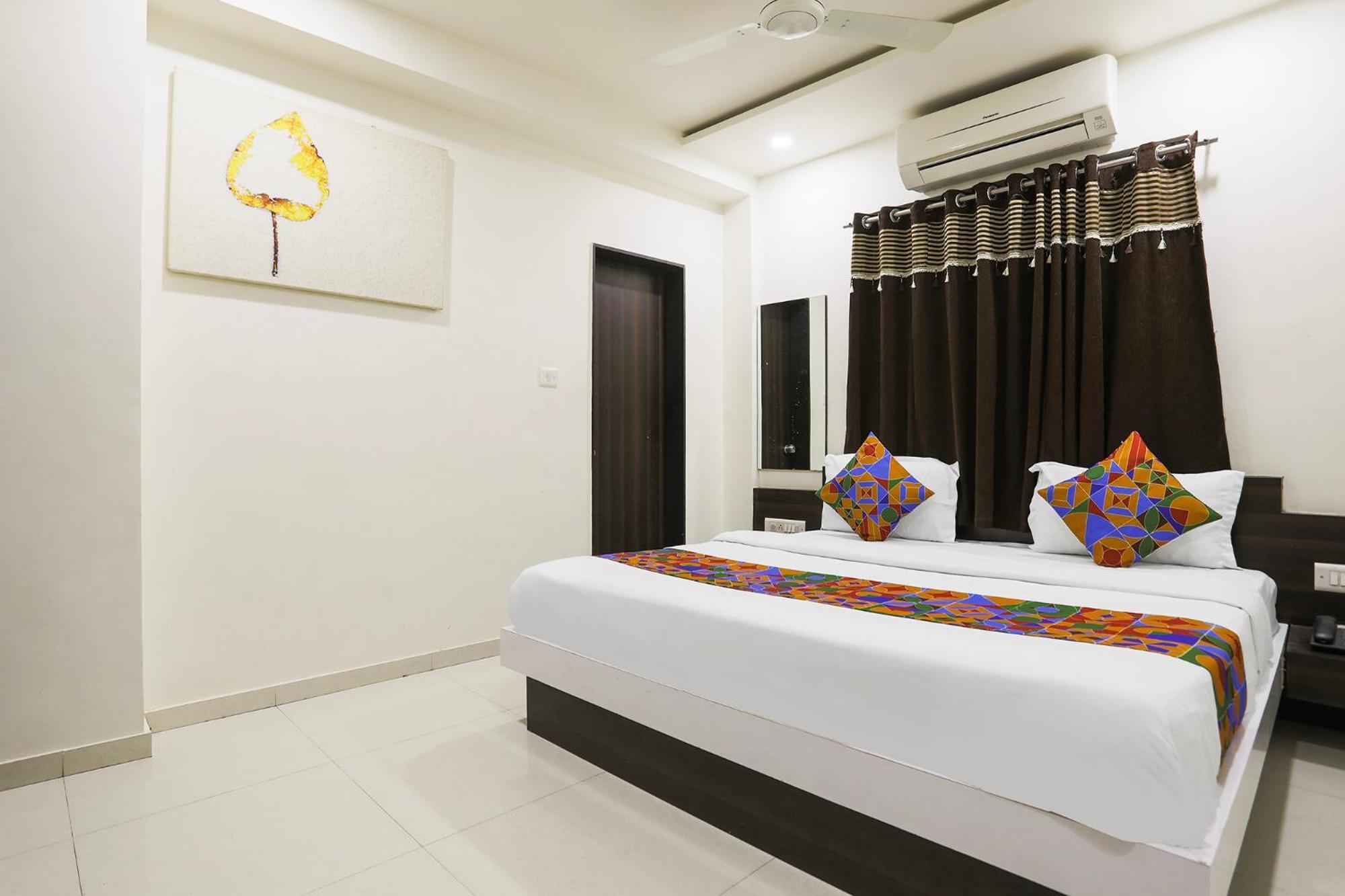 Fabhotel Sk 拉杰果德 外观 照片