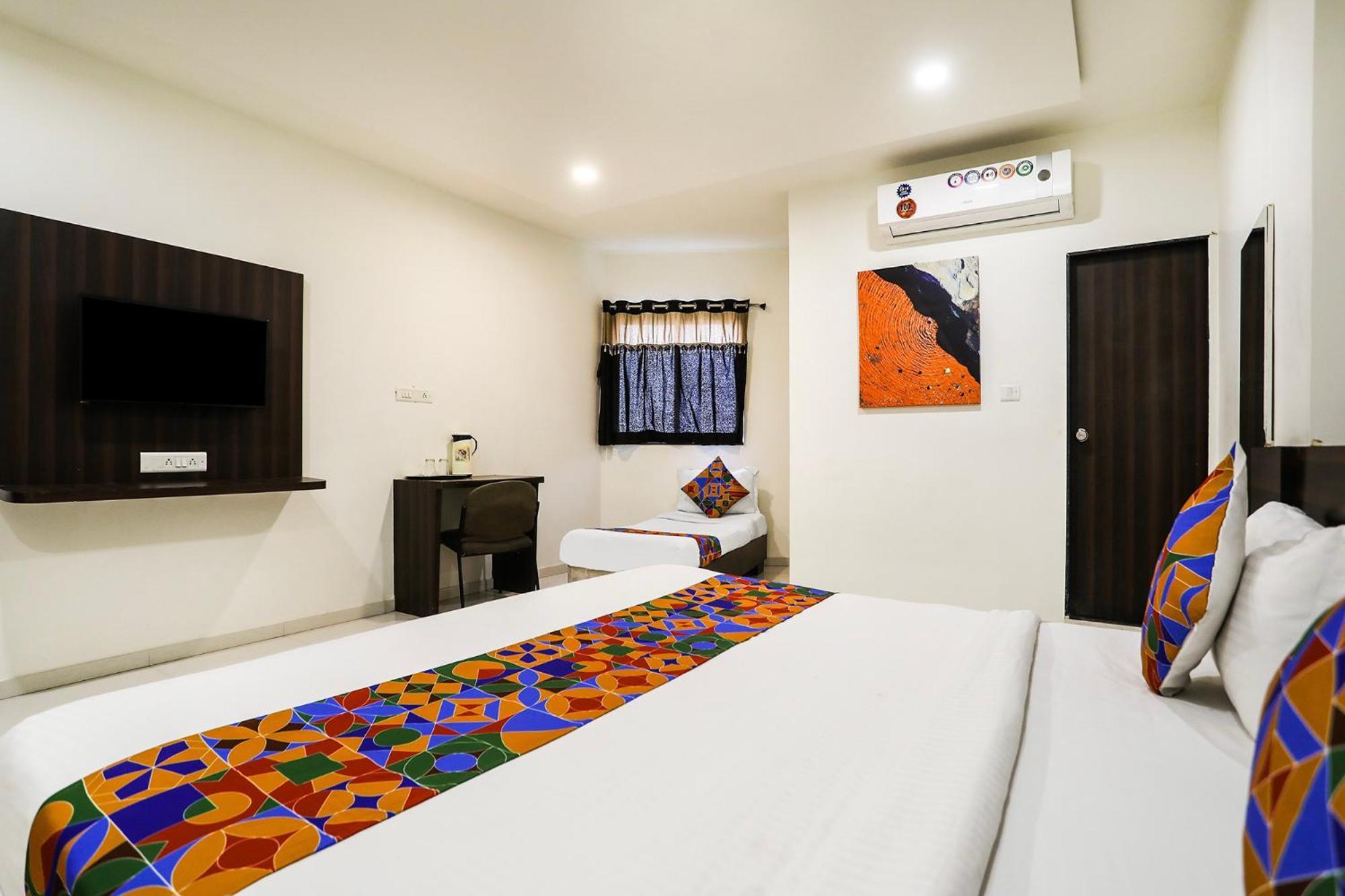 Fabhotel Sk 拉杰果德 外观 照片